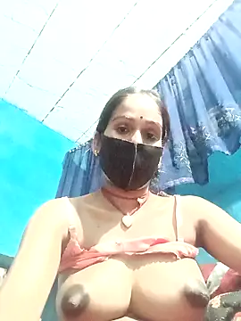 Nandani-758のウェブカメラショー