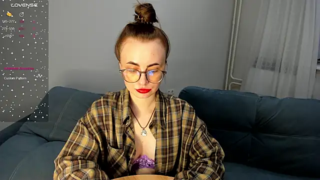 Онлайн чат XXX MewStella