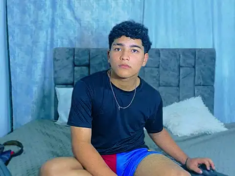 Brandon_Wesly Live XXX-Chat