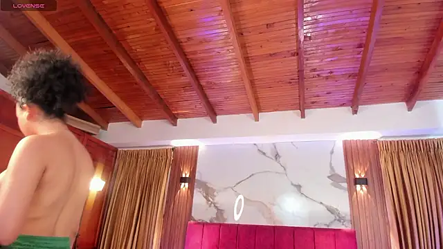 Pokazy przed kamerką – Kim_Belucci