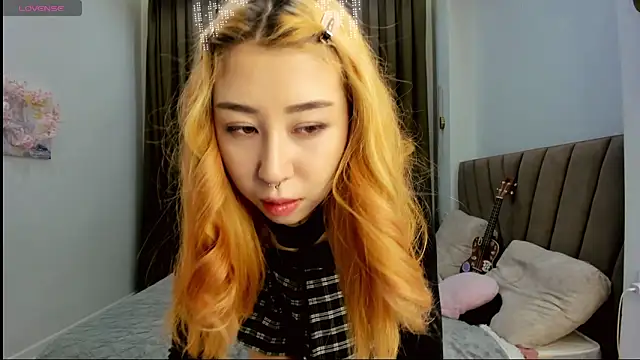 Онлайн чат XXX gigi_meii