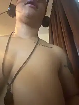 nickytheehawtie: απευθείας συνομιλία ΧΧΧ