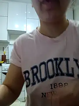 Show de Emi_hot1 na webcam