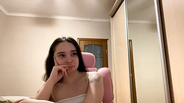 TrulaPhay Live XXX Chat