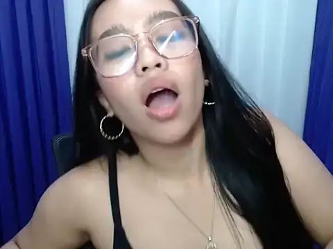 Lovely_apple19's Webcam Show