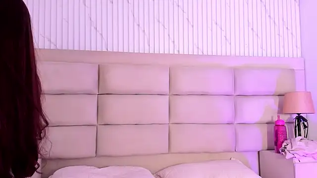 Онлайн чат XXX CarolineFyre