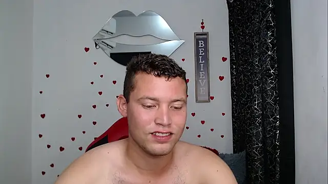 sven_fox723 webkamerás műsora