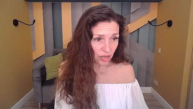 دردشة EllaLong الجنسية المباشرة