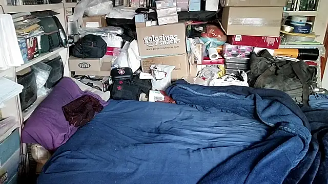 hadeszeuss2's Webcam Show