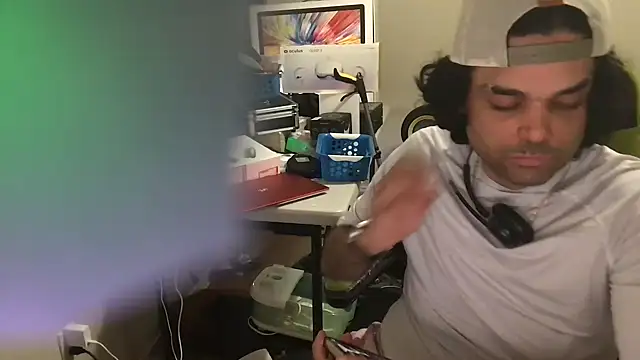 KungFuPanda001's Webcam Show