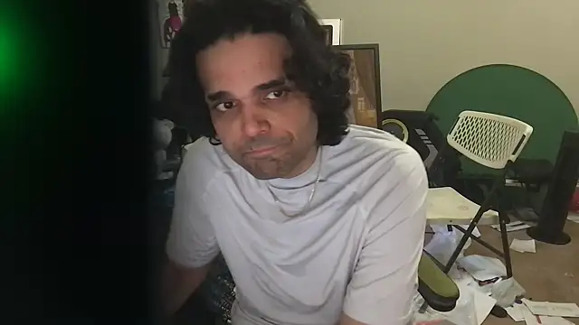 KungFuPanda001: διαδικτυακό σόου στην κάμερα