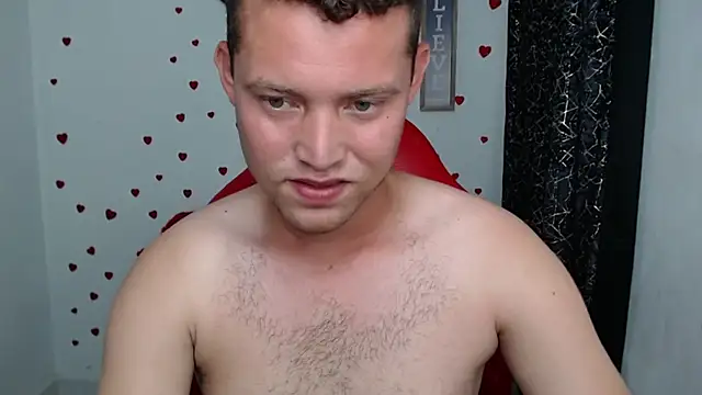 XXX chat uživo modela sven_fox723