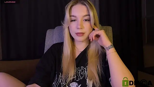 ariashaa's Live XXX Chat