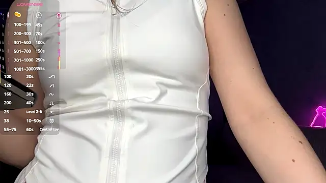 Lia_rise Chat XXX in diretta