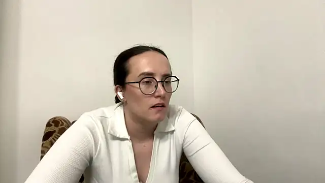 Chatroom XXX en direct de SofiaTease