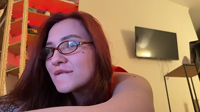 Chatroom XXX en direct de AurikaTrix