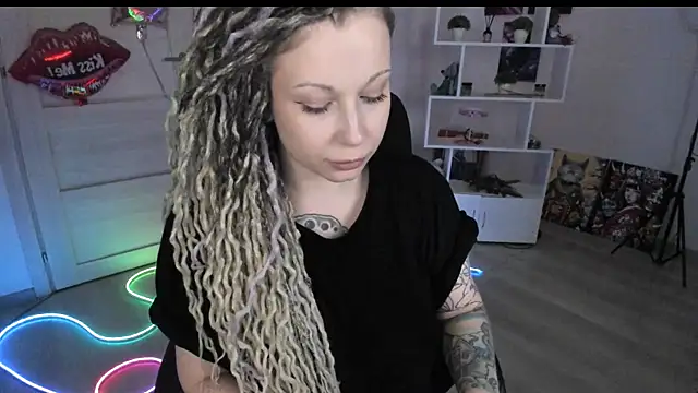 Chat +18 de HoneySallyMoore ao vivo