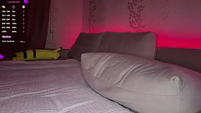 دردشة BlondeBun الجنسية المباشرة