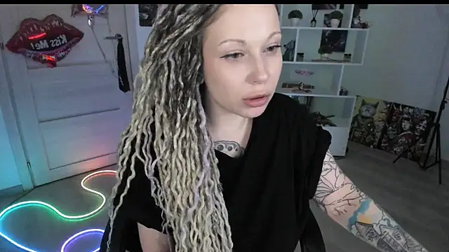 HoneySallyMoore Chat XXX in diretta