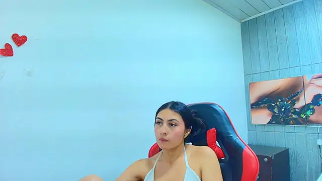 angell_cooper8's Live XXX Chat