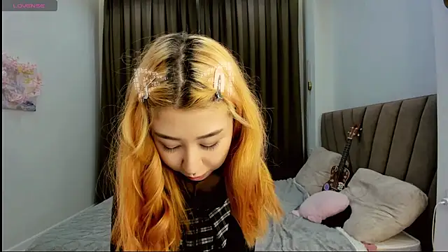 gigi_meii élő XXX-chatje