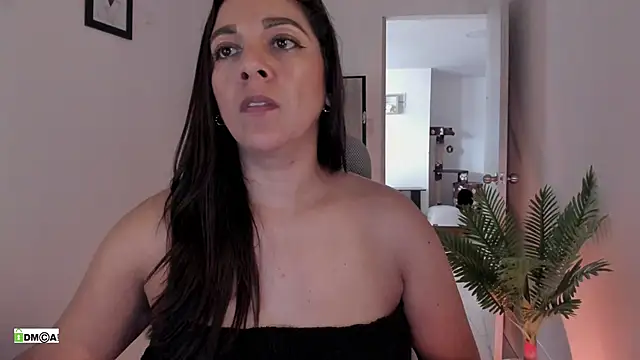 urcute_kitten Chat XXX in diretta