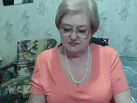 Renata62011 Show in webcam