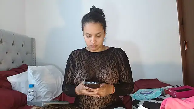 celeneortii 现场XXX聊天