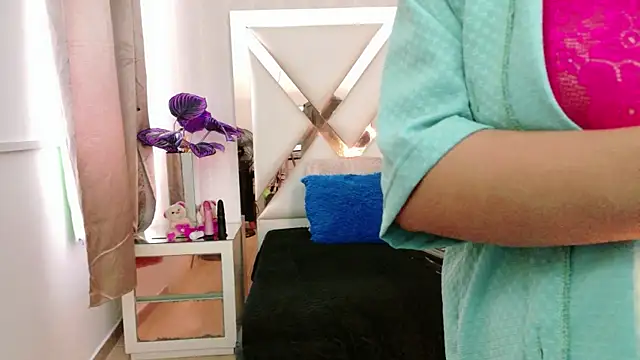 NikiEvanz Adlı Modelin Canlı XXX Sohbeti