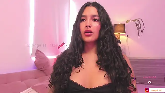 Anngel_1's Live XXX Chat