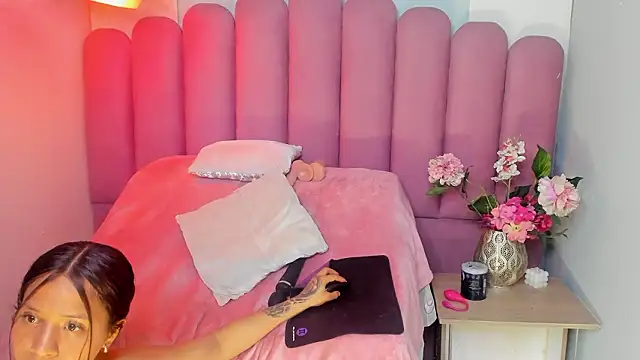 ZaraLuciana Webcamshow