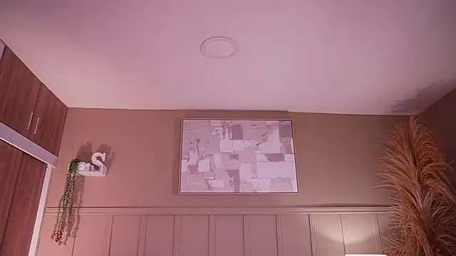 curvyliciousss' Webcam Show