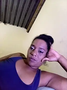 MiZzCreator élő XXX-chatje