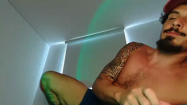 milkoffe 在線直播表演