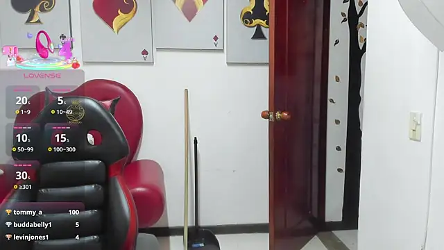 Salomeediaz_ 即時 XXX 聊天