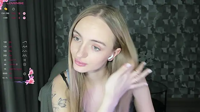 A_delina Chat XXX live