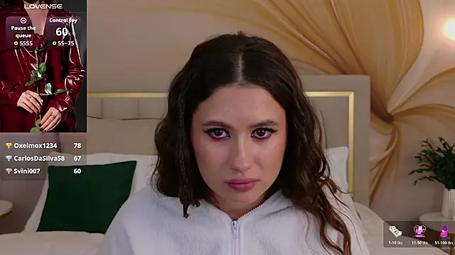 milaleoneli: онлайн-секс-чат