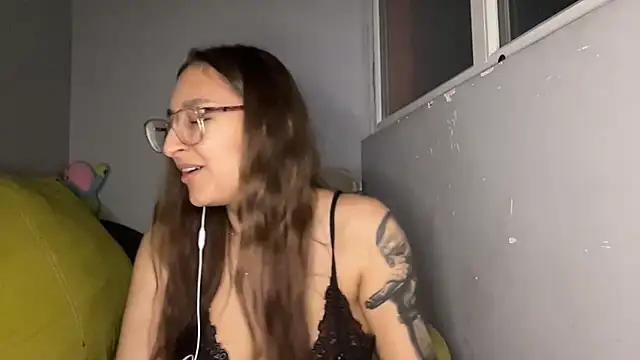 Chat XXX Live YettaUrive