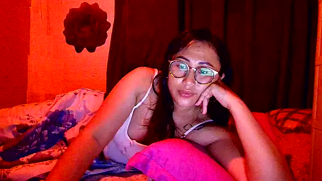 Chat +18 de Ugly-Filipina ao vivo