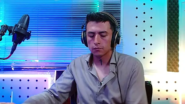 Chat +18 de Godofcumxxx ao vivo