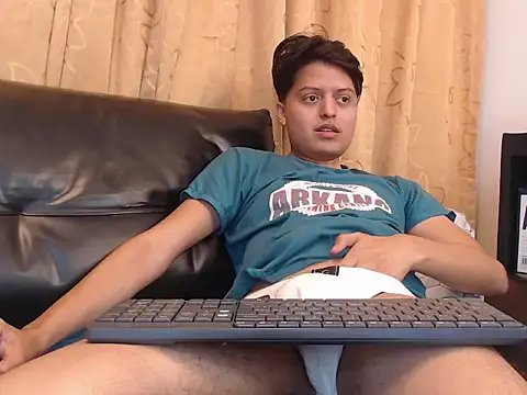 Kevin_CharlessのライブXXXチャット