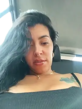 Luianna Chat XXX live