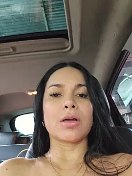 CataleyaRusso webkamerás műsora