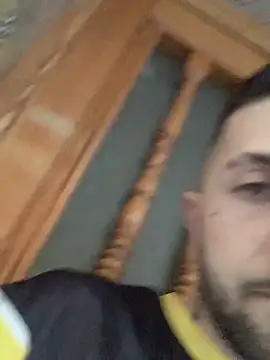 robeertiito: απευθείας συνομιλία ΧΧΧ