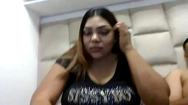 Wet-Spicy_indian_Mum Chat XXX live