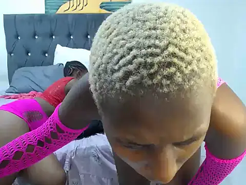 BootySoYummyX: онлайн-секс-чат