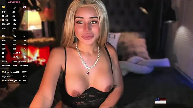 Вебкам-шоу ZyraGoddes