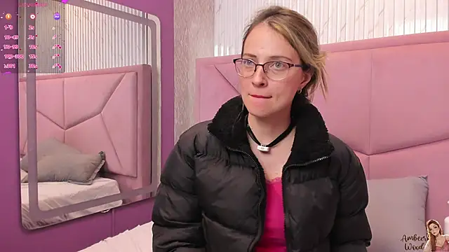 AmbeerWood_ Adlı Modelin Canlı XXX Sohbeti