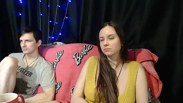 Milana69 Adlı Modelin Canlı XXX Sohbeti