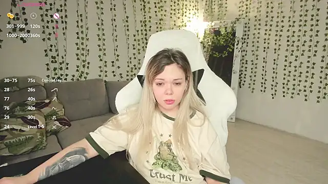 SpecterGirl Adlı Modelin Canlı XXX Sohbeti